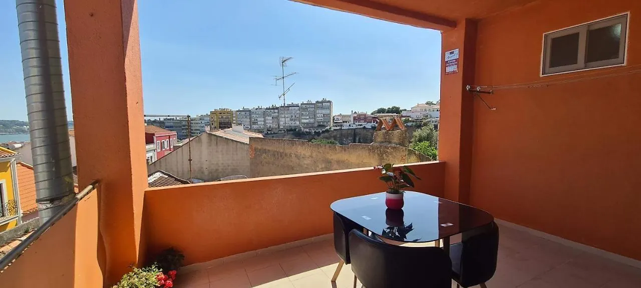 Relax In Lisbon For 4 People With Terrace And Parking Apartment 0*,  Portugal