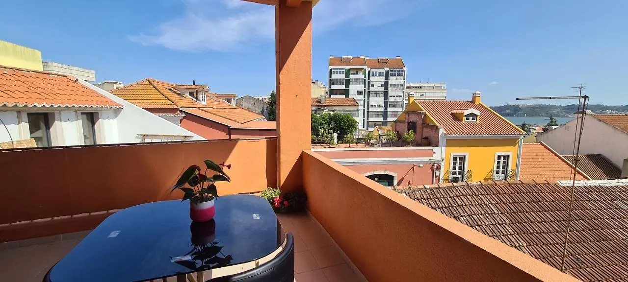 Relax In Lisbon For 4 People With Terrace And Parking Apartment 0*,  Portugal